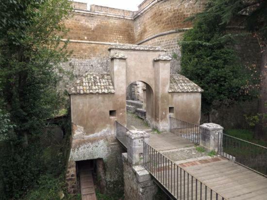 Charme Bed & Breakfast Civita Castellana Exterior foto